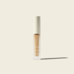 Uoga Uoga, Invisible Hero Liquid Mineral Concealer with Caffeine - 02 Light Warm