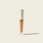 Uoga Uoga, Invisible Hero Liquid Mineral Concealer with Caffeine - 05 Gold Tan