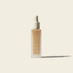 Uoga Uoga, Mineral Serum Foundation With Hyaluronic Acid & Vitamin C, SPF20 (30 ml) - Warm Stones 687